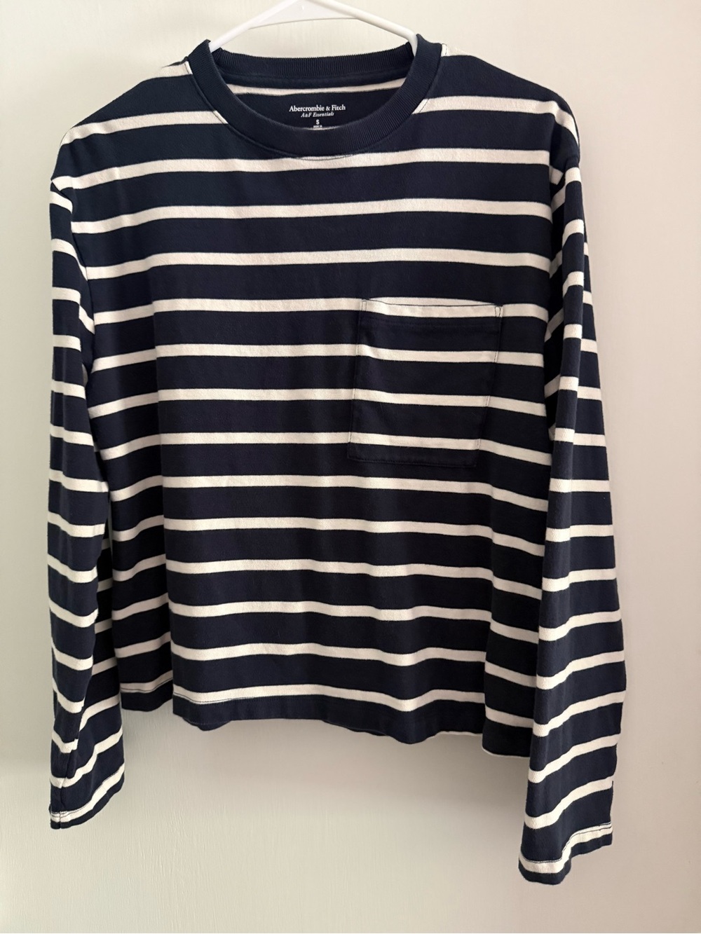 EUC Abercrombie & Fitch Long Sleeve Jersey Easy Tee, Dark Indigo Stripe, Size S